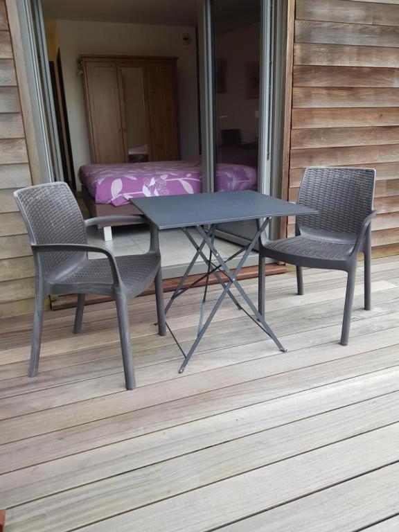 Des Blancs Cailloux Holiday home *