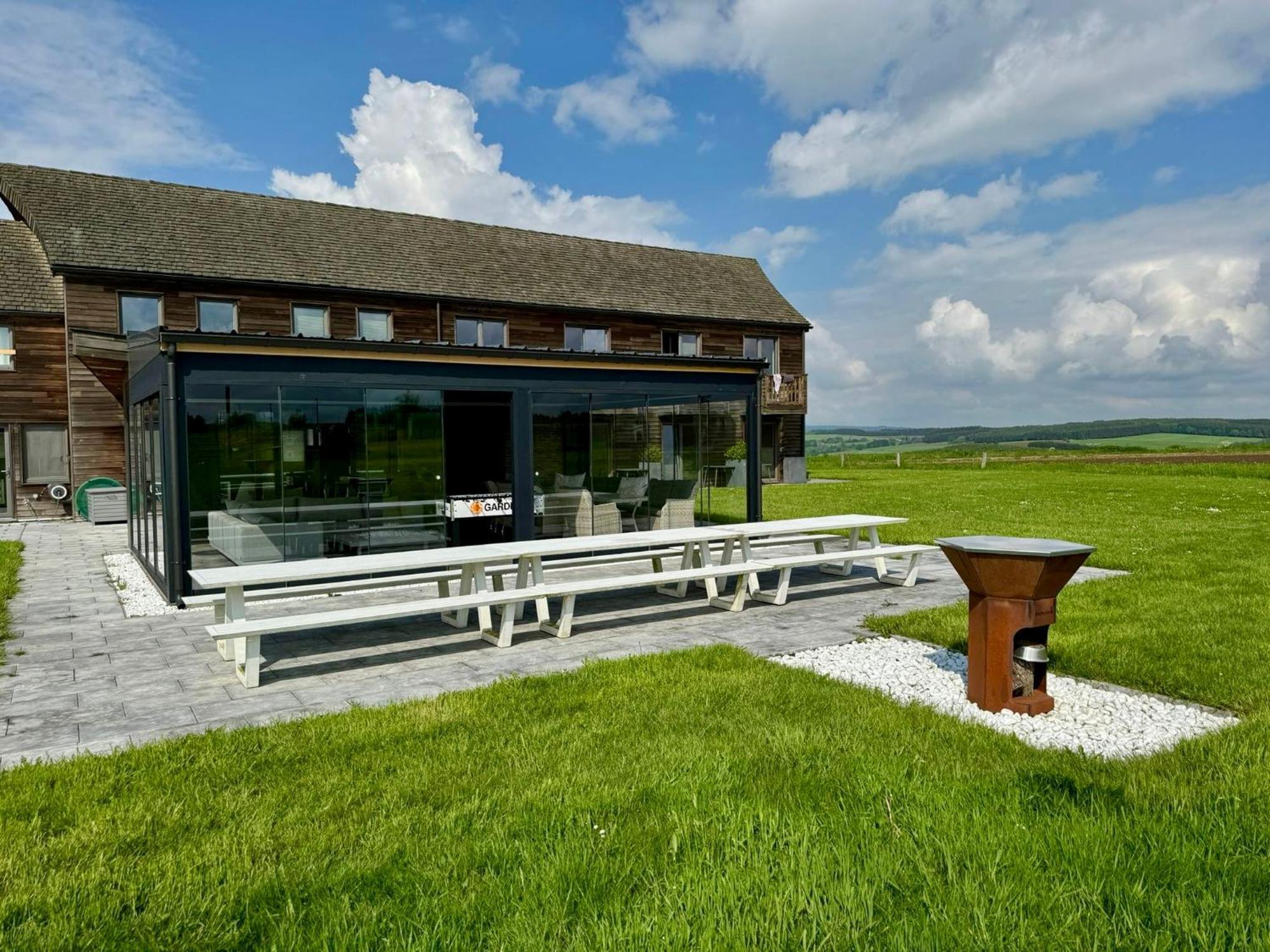 Des Blancs Cailloux Holiday home *
